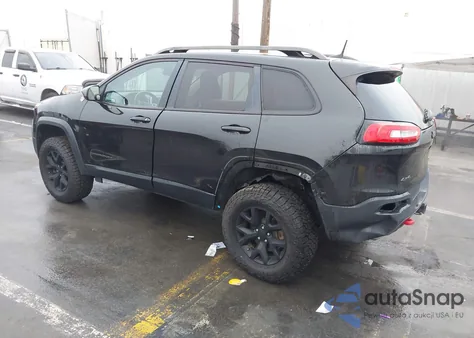 2016 Jeep Cherokee Trailhawk z USA, uszkodzony, nr VIN 1C4PJMBS1GW102917